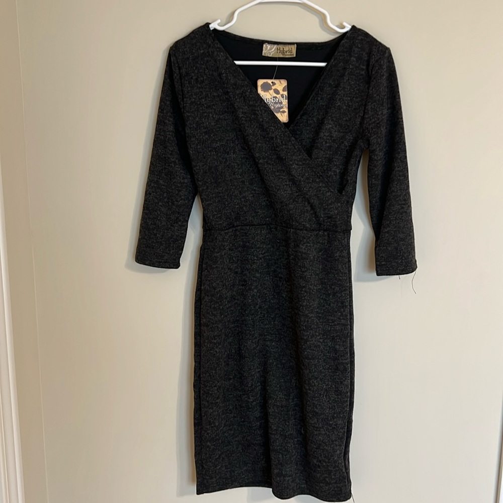 NWT Hybrid & Company Plum Cross V Neck Dress SZ S